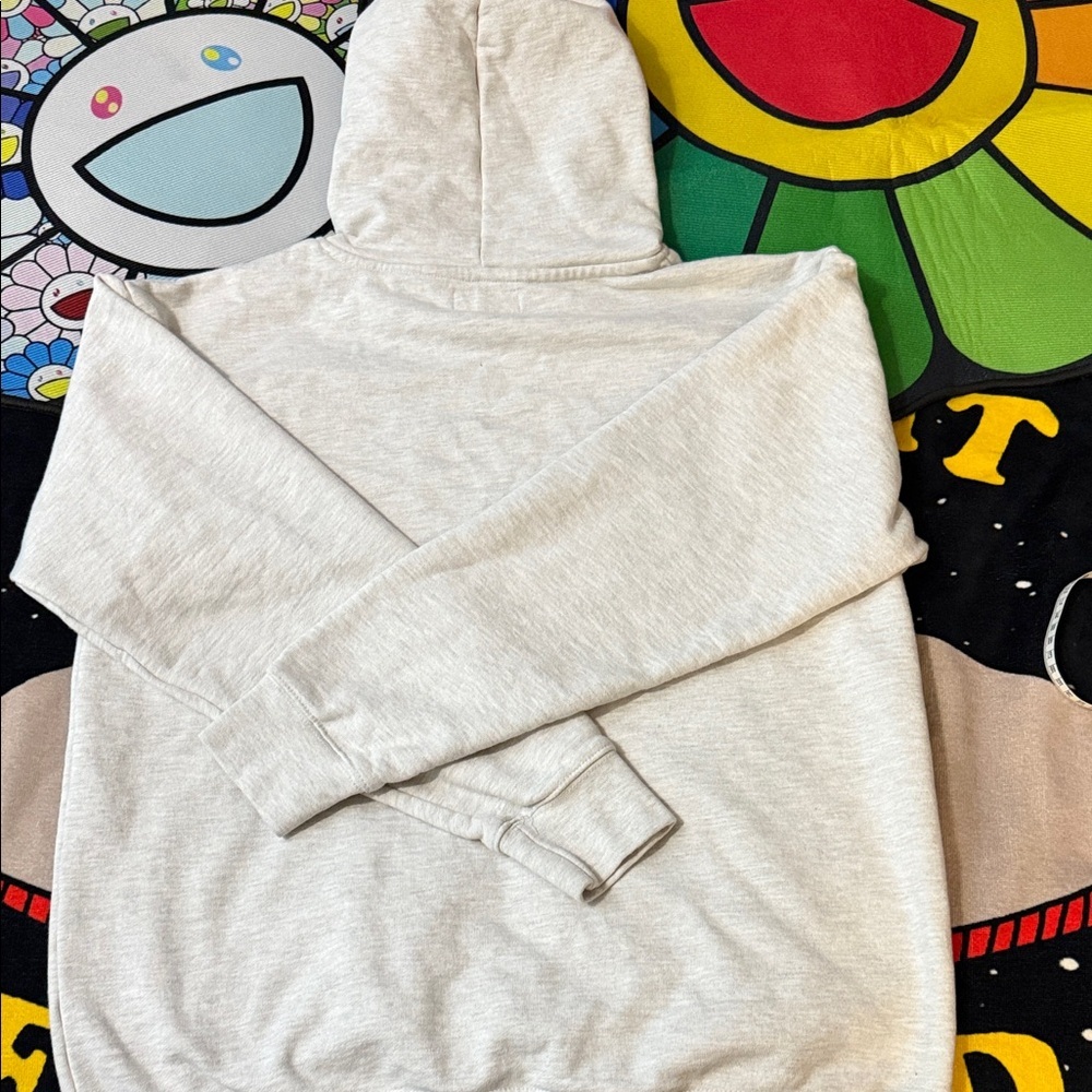 Market Studios Heather Gray Hoodie             (Pre-owned) - Picture 8 of 12